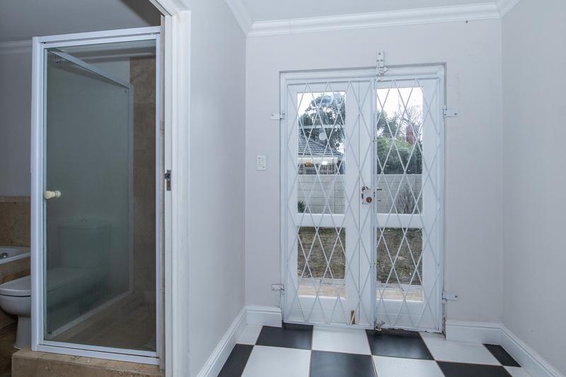 3 Bedroom Property for Sale in Plumstead Western Cape